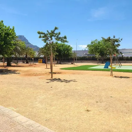 Hidden Paradise, Cerca De La Playa Deveses אל ורגר