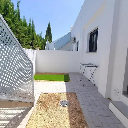 דירה Hidden Paradise, Cerca De La Playa Deveses